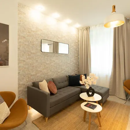 Ideal Stay: Spacious 2BR Apt near Calea Victoriei-3